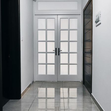Fairwinds - Double Room With Ensuite - Luqa Airport - Self Check In & Out Available Exterior photo