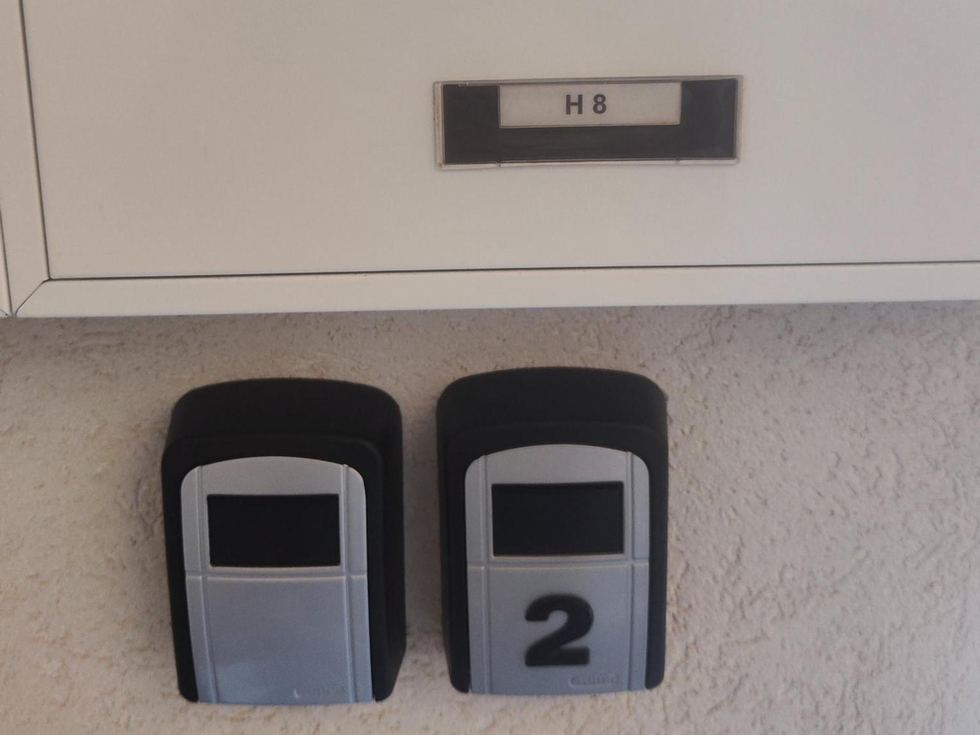 Fairwinds - Double Room With Ensuite - Luqa Airport - Self Check In & Out Available Exterior photo